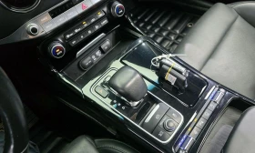 Kia Stinger 2.0 Turbo 2WD * НАЙ-ДОБРА ЦЕНА В БЪЛГАРИЯ* , снимка 9