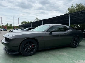 Dodge Challenger SXT PLUS, снимка 1