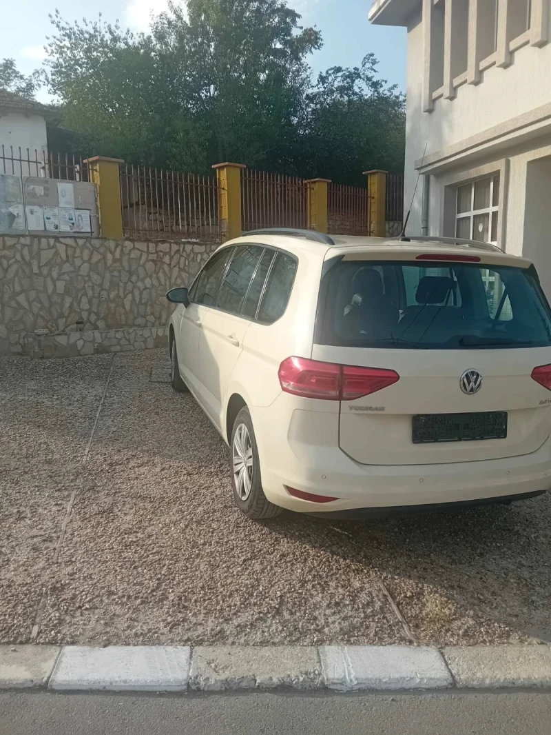 VW Touran, снимка 2 - Автомобили и джипове - 46982864