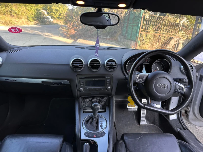 Audi Tt 3.2dsg, снимка 11 - Автомобили и джипове - 47327486