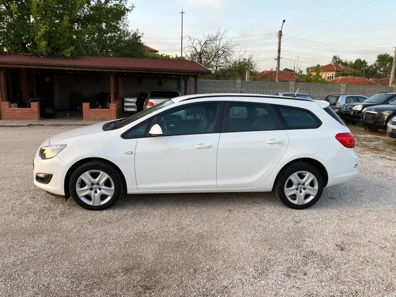 Opel Astra 1.6 CDTI, снимка 4 - Автомобили и джипове - 47452980