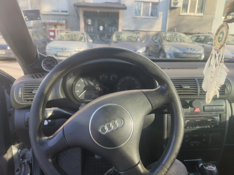 Audi A3 1.8T, снимка 10 - Автомобили и джипове - 48166354