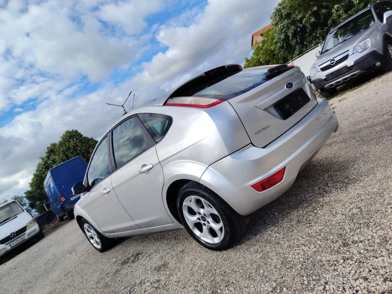 Ford Focus 1.6i 115кс. LPG, снимка 8 - Автомобили и джипове - 50489759