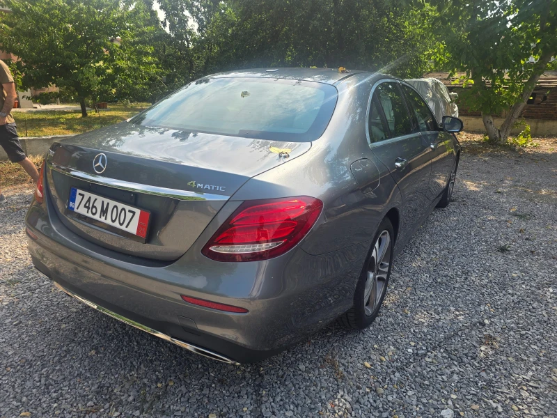 Mercedes-Benz E 300 4 Matic, снимка 4 - Автомобили и джипове - 52313980