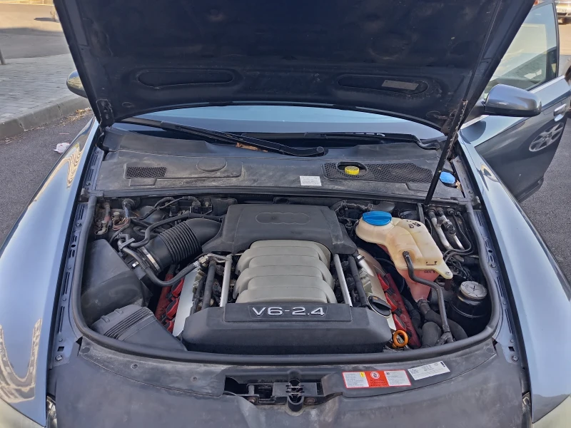 Audi A6 2.4, снимка 7 - Автомобили и джипове - 52273094