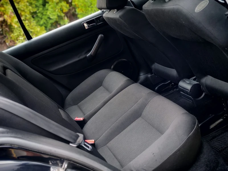 VW Bora 1.9TDI(101)* FACELIFT* НОВ ВНОС* , снимка 15 - Автомобили и джипове - 51859633