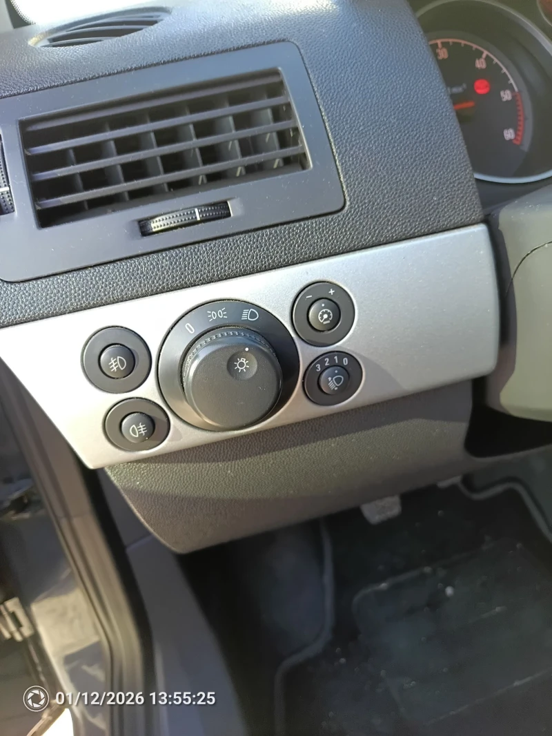 Opel Astra Opel Astra H 1, 7 CDTI Caravan Isuzu двигател, снимка 13 - Автомобили и джипове - 53077328