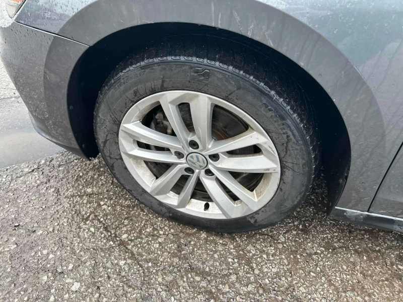 VW Passat * Highline * CARFAX * ПАНО * ПОДГРЕВИ * KEYLESS * , снимка 7 - Автомобили и джипове - 53597950