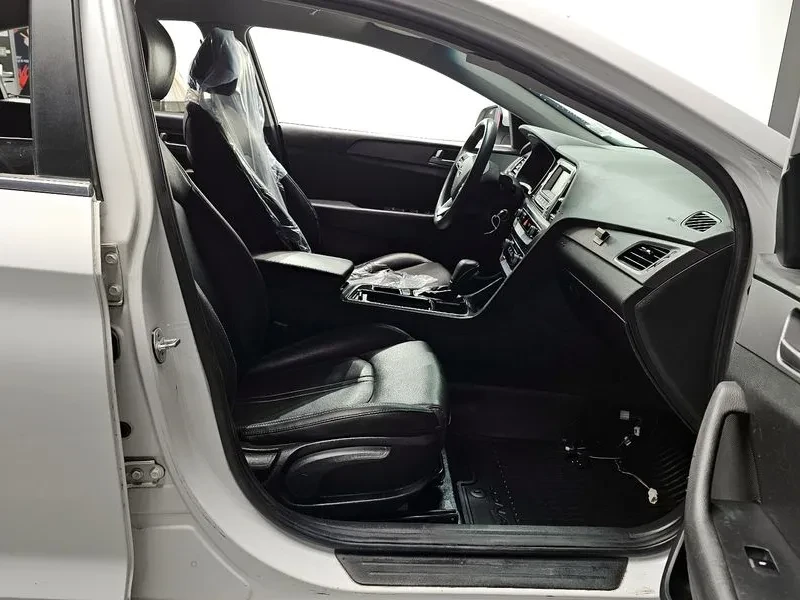 Hyundai Sonata 2.0 Style, снимка 11 - Автомобили и джипове - 53771254