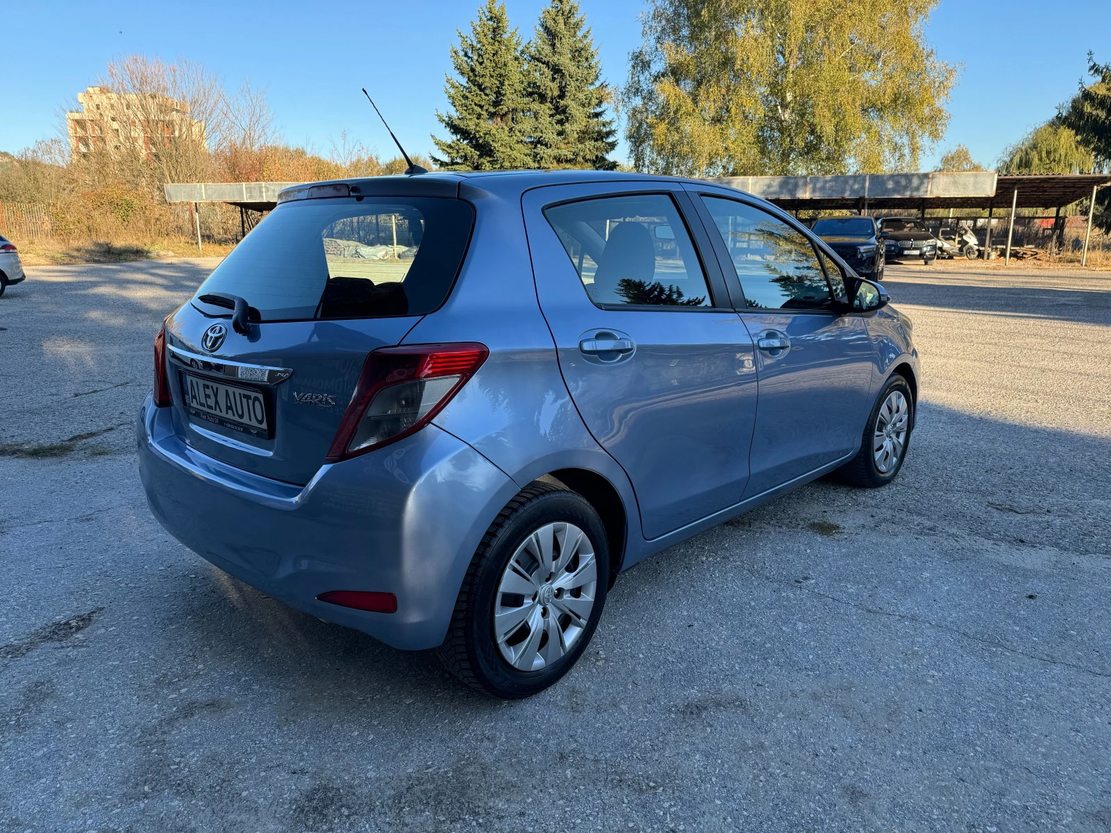 Toyota Yaris 1.33 VVT / ГАЗ-БЕНЗИН /6 скорости - изображение 6