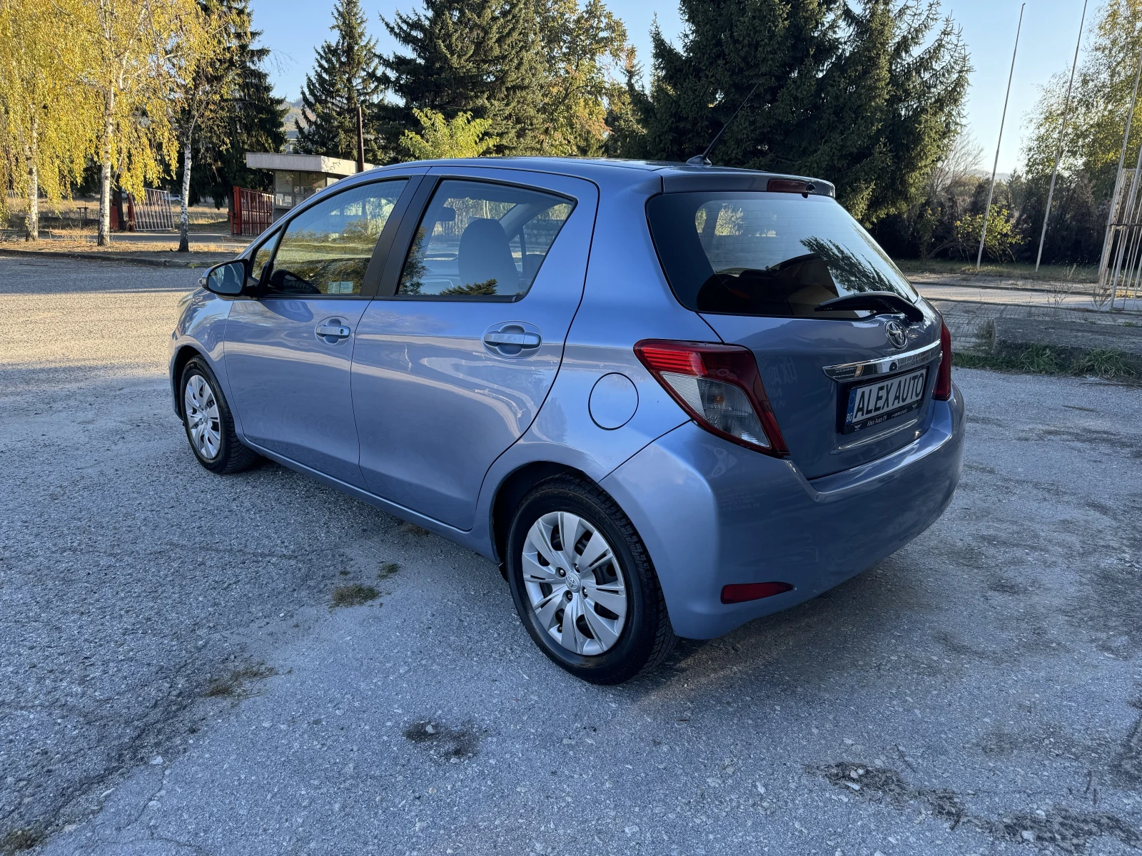 Toyota Yaris 1.33 VVT / ГАЗ-БЕНЗИН /6 скорости - изображение 5