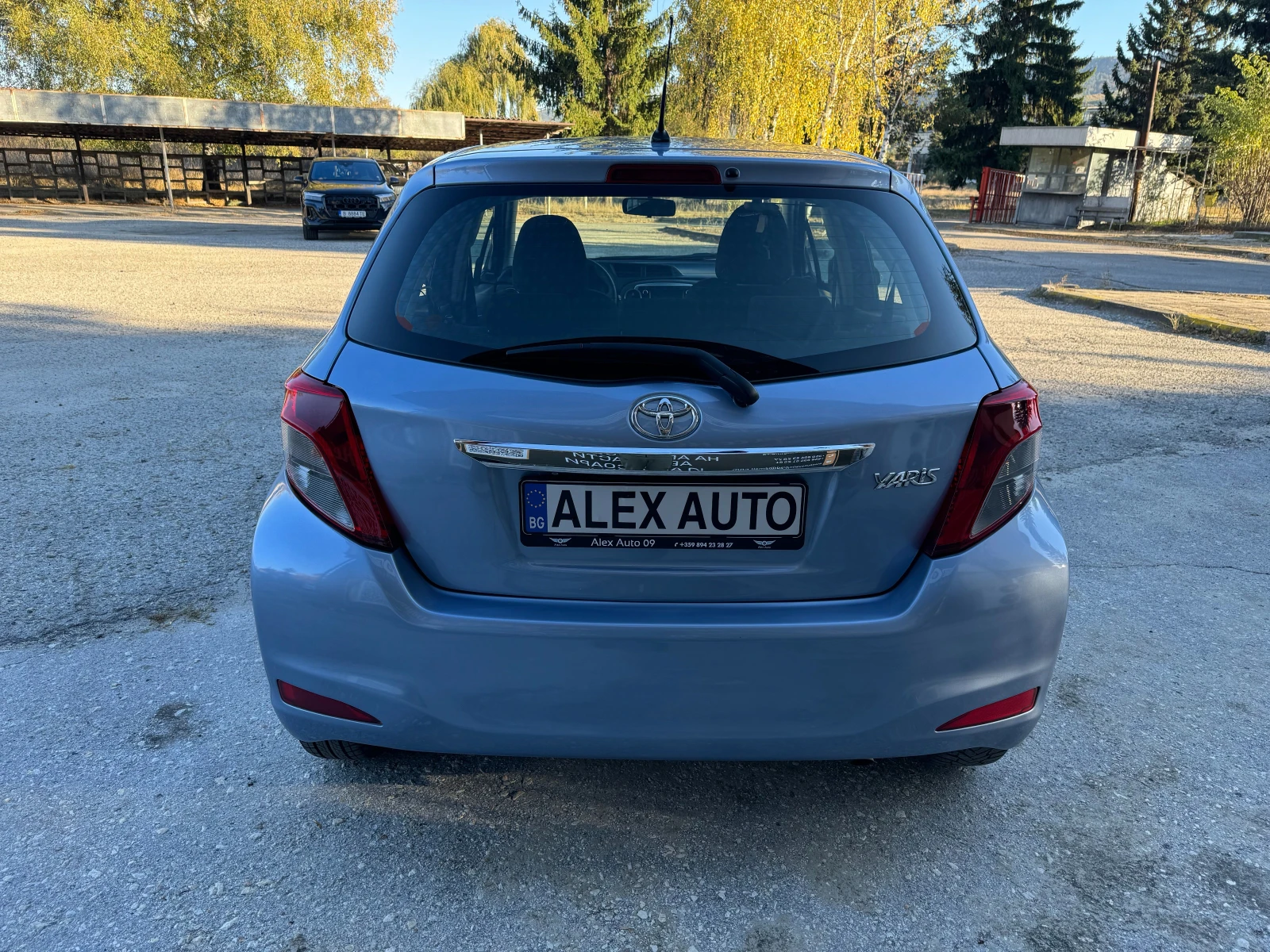 Toyota Yaris 1.33 VVT / ГАЗ-БЕНЗИН /6 скорости - изображение 7