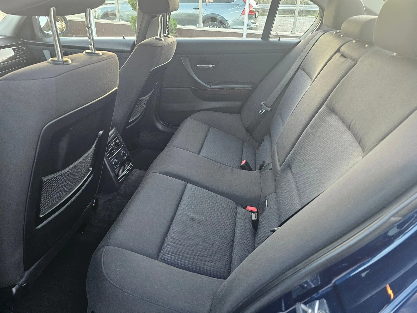 BMW 318 2.0 БЕНЗИН ! ! FACELIFT | Mobile.bg — изображение 14