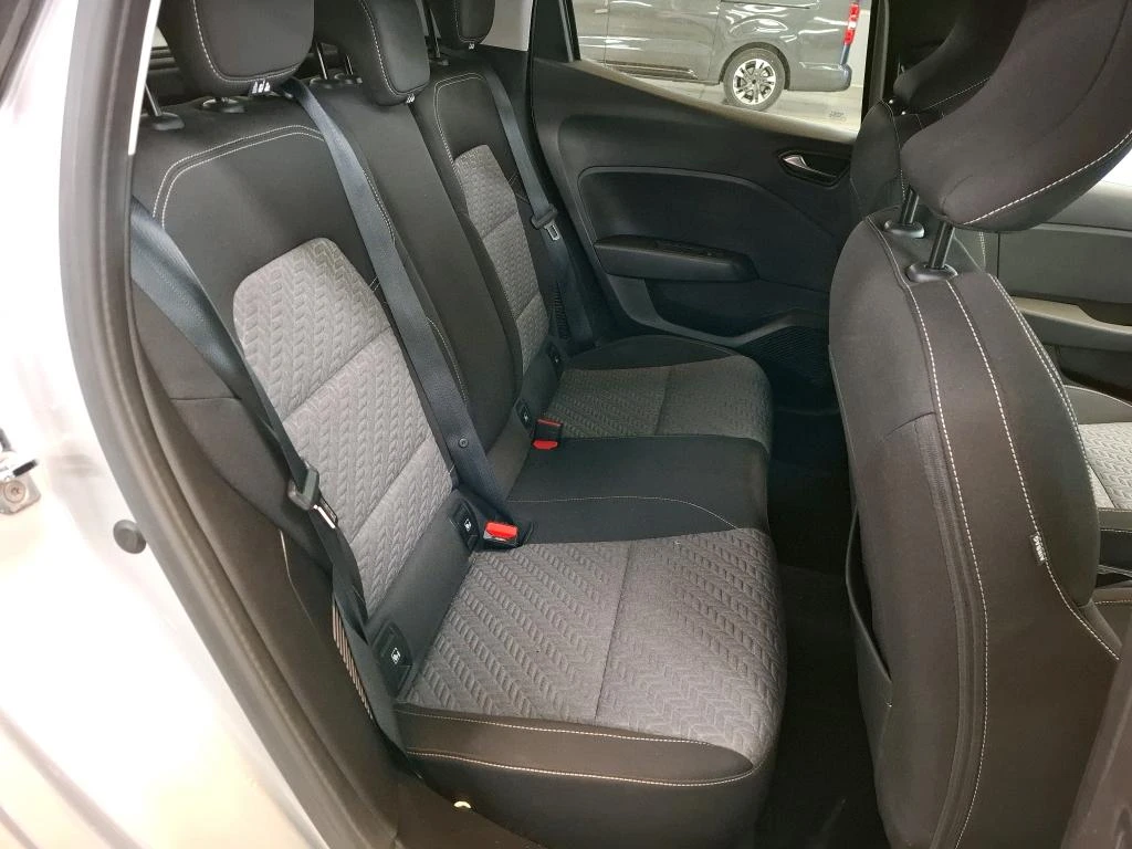 Renault Clio 1.6 E-TECH ZEN 2бр. - изображение 7