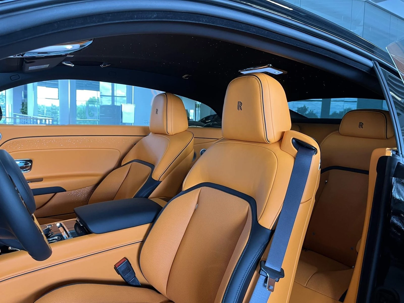 Rolls-Royce Spectre BLACK BADGE - изображение 7