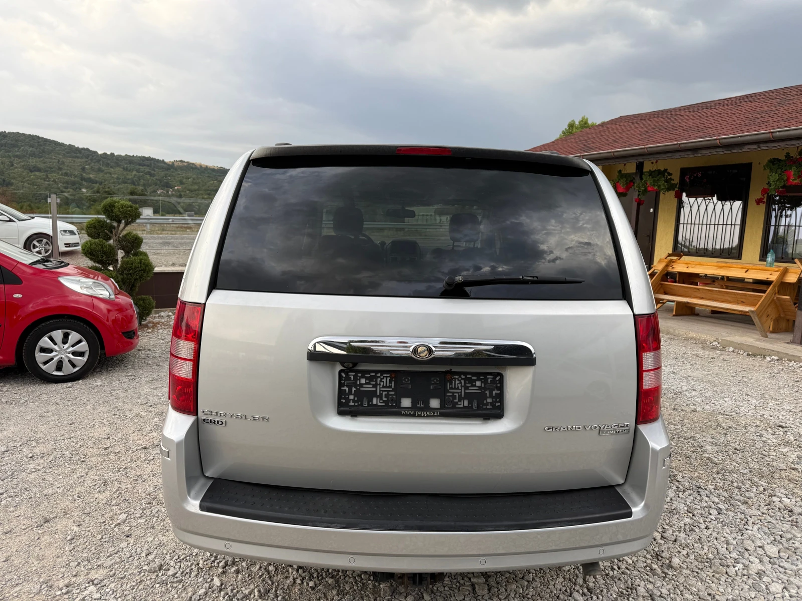 Chrysler Gr.voyager 2.8 D 7 МЕСТА !! АВТОМАТ !! НАВИ !! - изображение 4