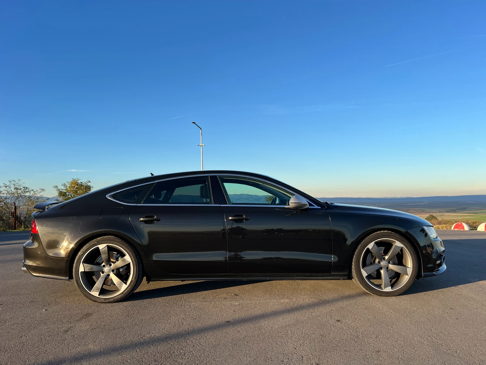 Audi A7 S-package* Distronik * camera * navi * massage | Mobile.bg   3