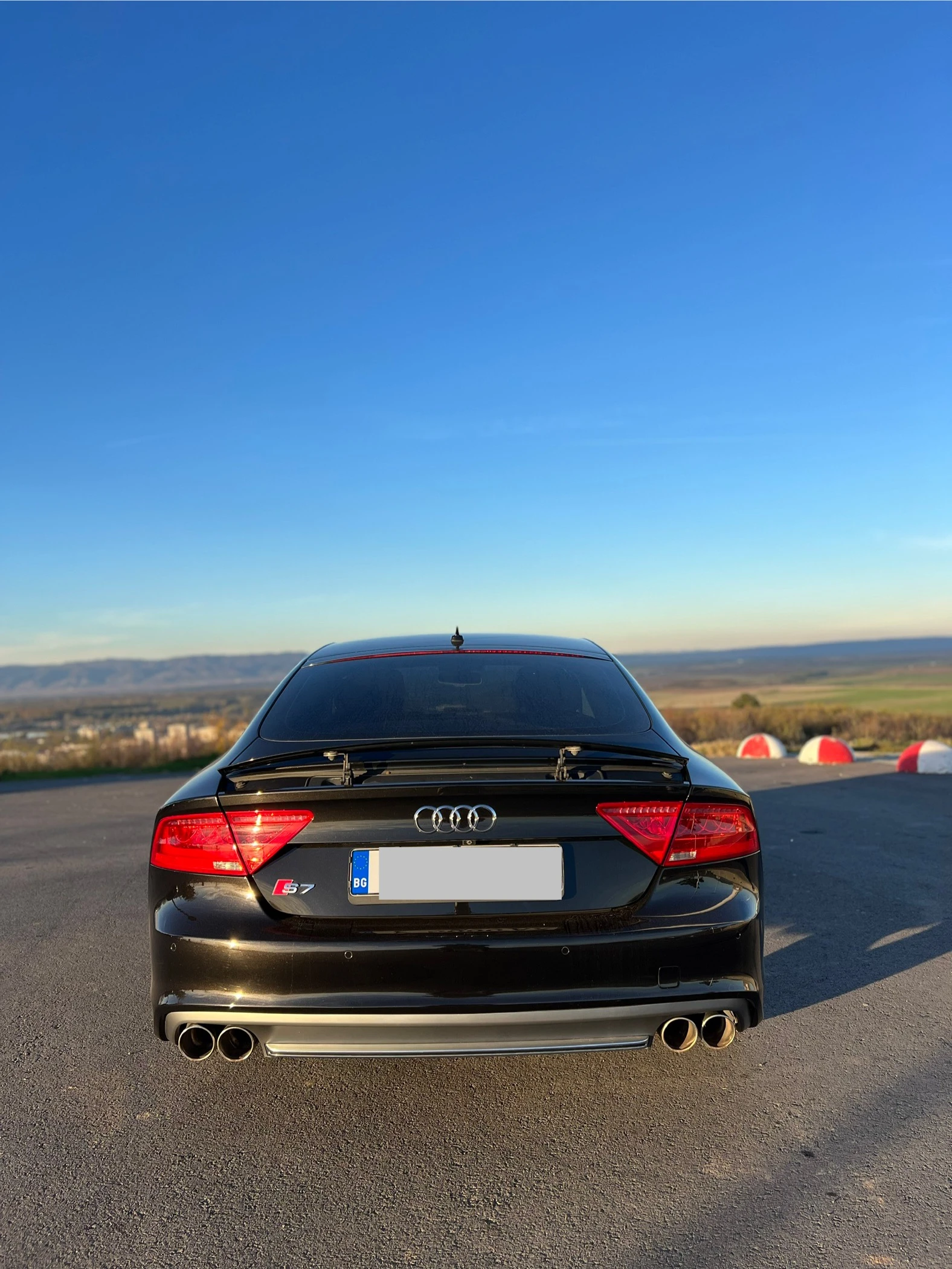 Audi A7 S-package* Distronik * camera * navi * massage | Mobile.bg   2