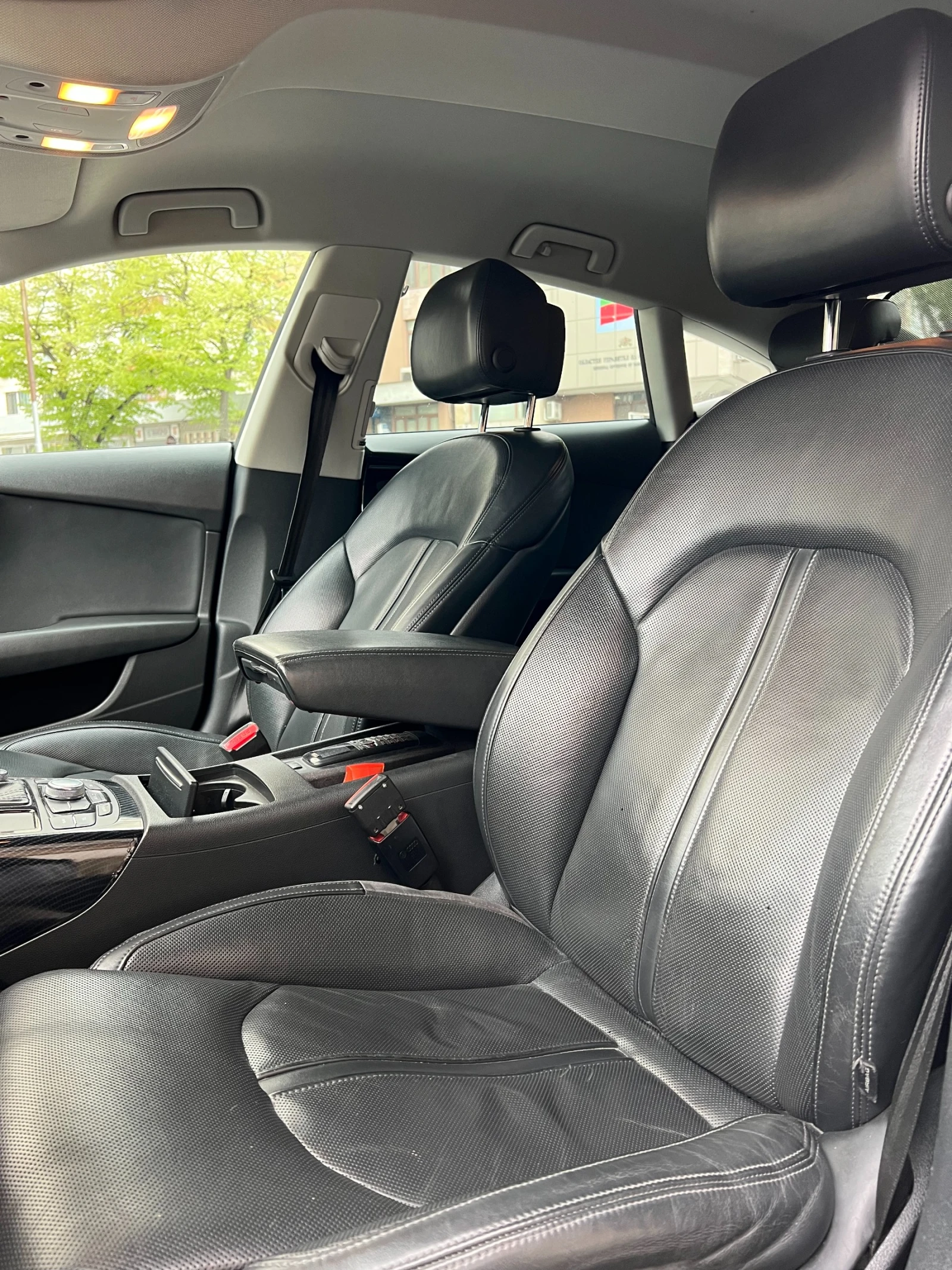 Audi A7 S-package* Distronik * camera * navi * massage | Mobile.bg   7