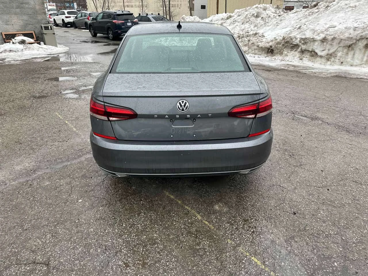 VW Passat * Highline * CARFAX * ПАНО * ПОДГРЕВИ * KEYLESS *  - изображение 4