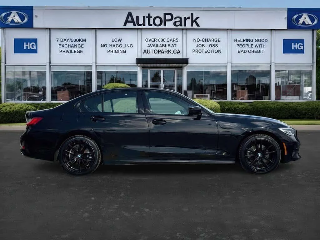 BMW 330 i* Xdrive* Navi* B48* 8Zf* 360* Keyless - изображение 8