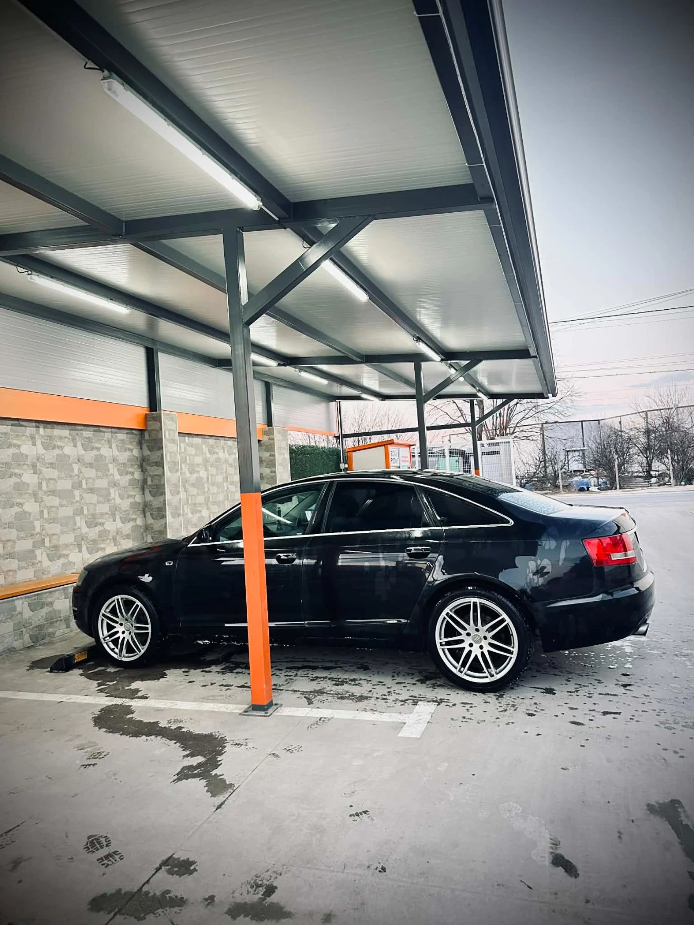 Audi A6 2.4, снимка 4 - Автомобили и джипове - 53790631