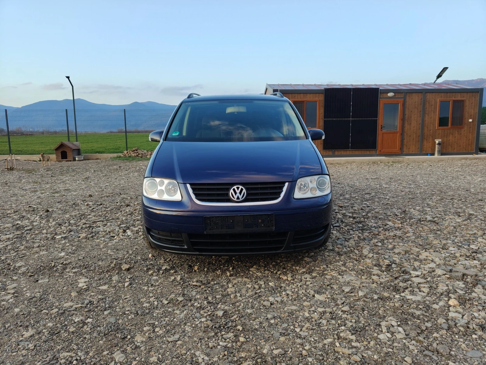VW Touran 2.0 136, снимка 2 - Автомобили и джипове - 53849755