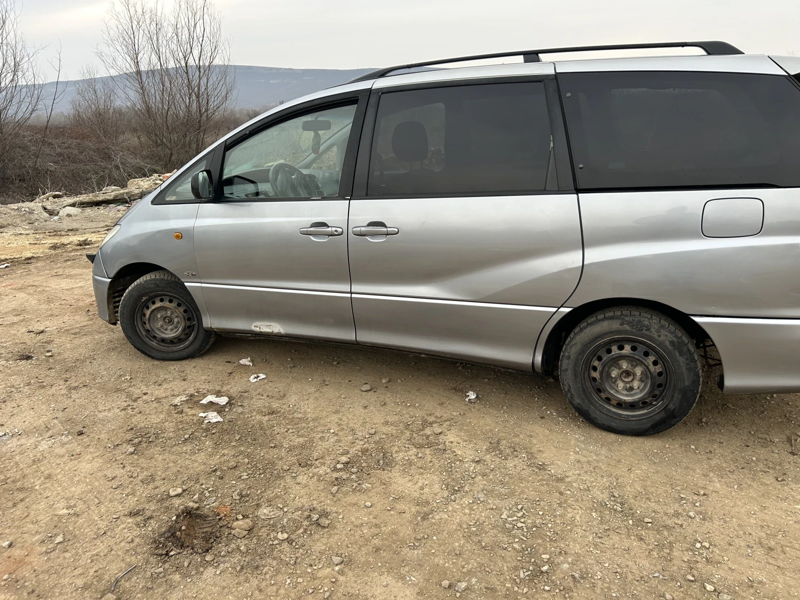 Toyota Previa 2.0d4d, снимка 2 - Автомобили и джипове - 53876630