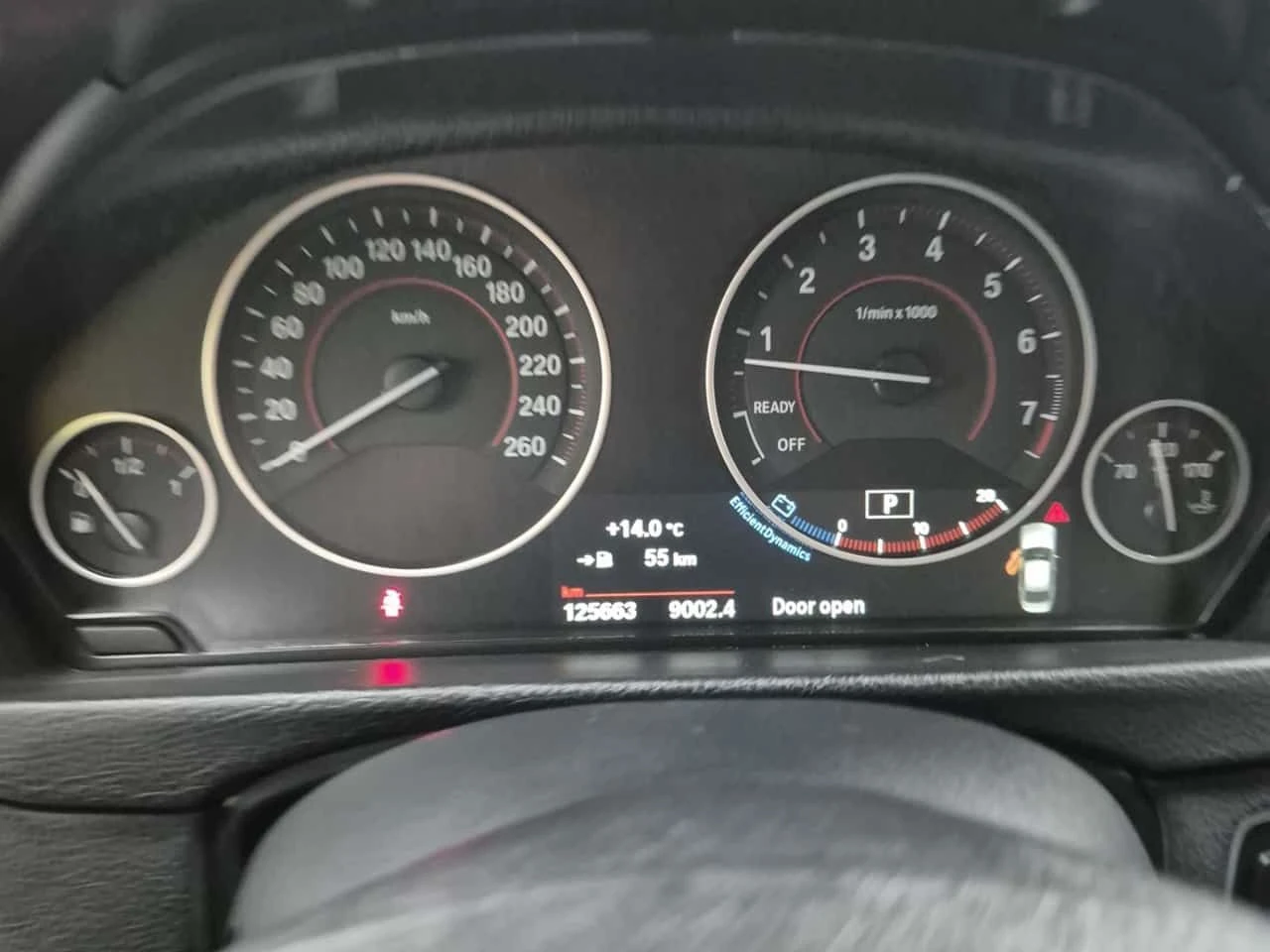 BMW 330 * XDRIVE* * ЗАДНА КАМЕРА* * ПОДГРЕВ* , снимка 13 - Автомобили и джипове - 54157590