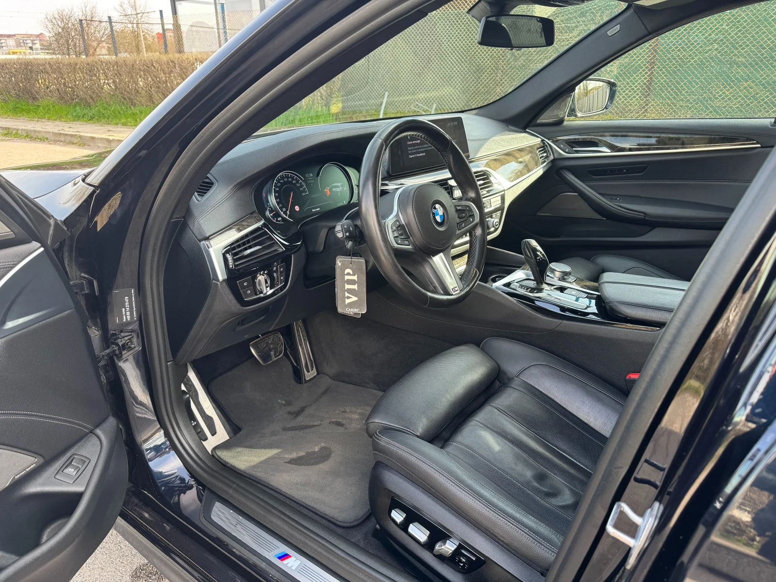 BMW 530 M-pack / X drive, снимка 5 - Автомобили и джипове - 54335945