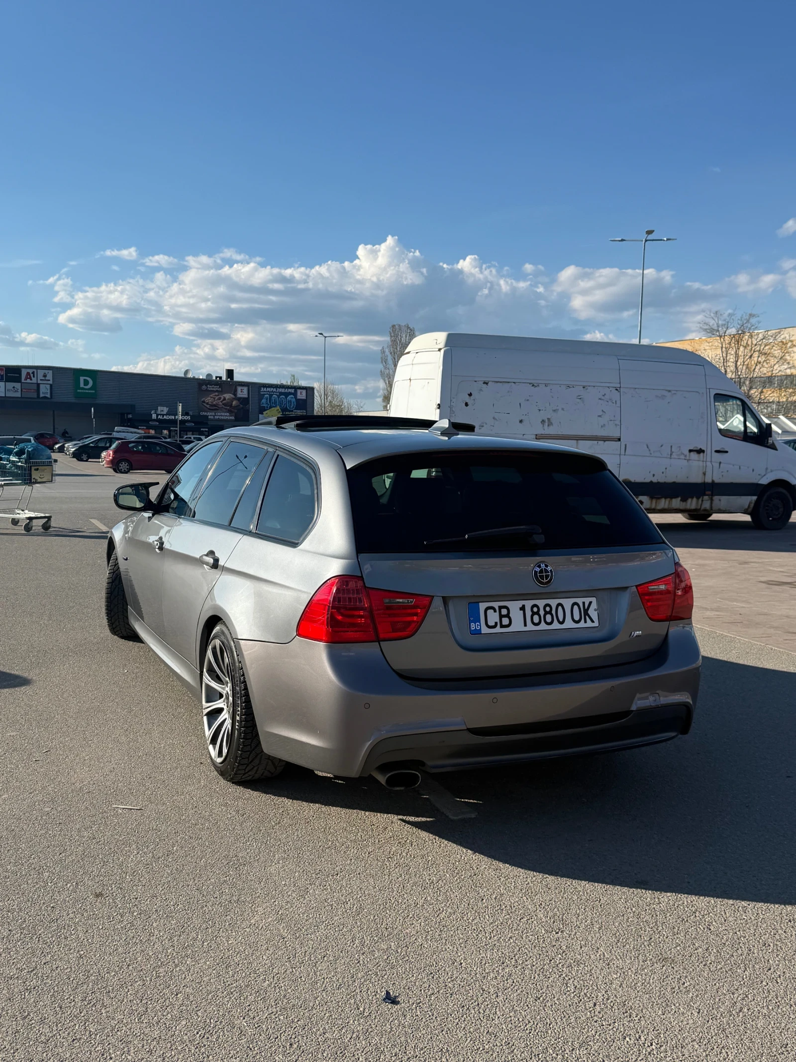 BMW 320 ПРОДАВАМ ЛИЧНИЯ СИ АВТОМОБИЛ ЗАСЛУЖАВА ДА СЕ ВИДИ!, снимка 3 - Автомобили и джипове - 54246491