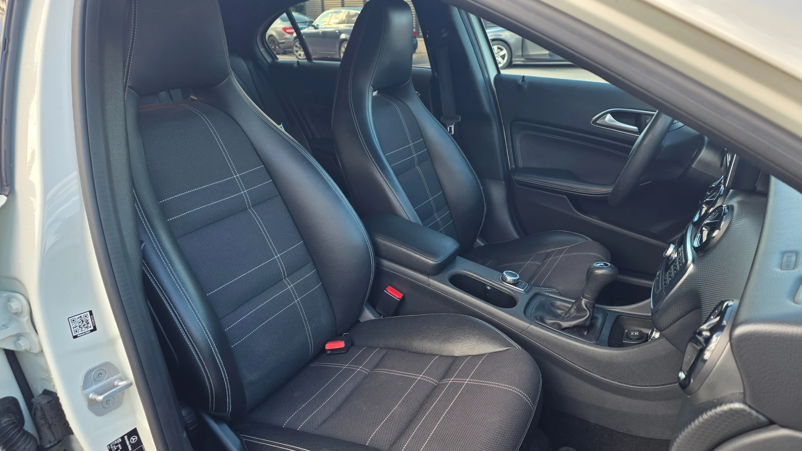 Mercedes-Benz A 180 AMG, снимка 13 - Автомобили и джипове - 54659926