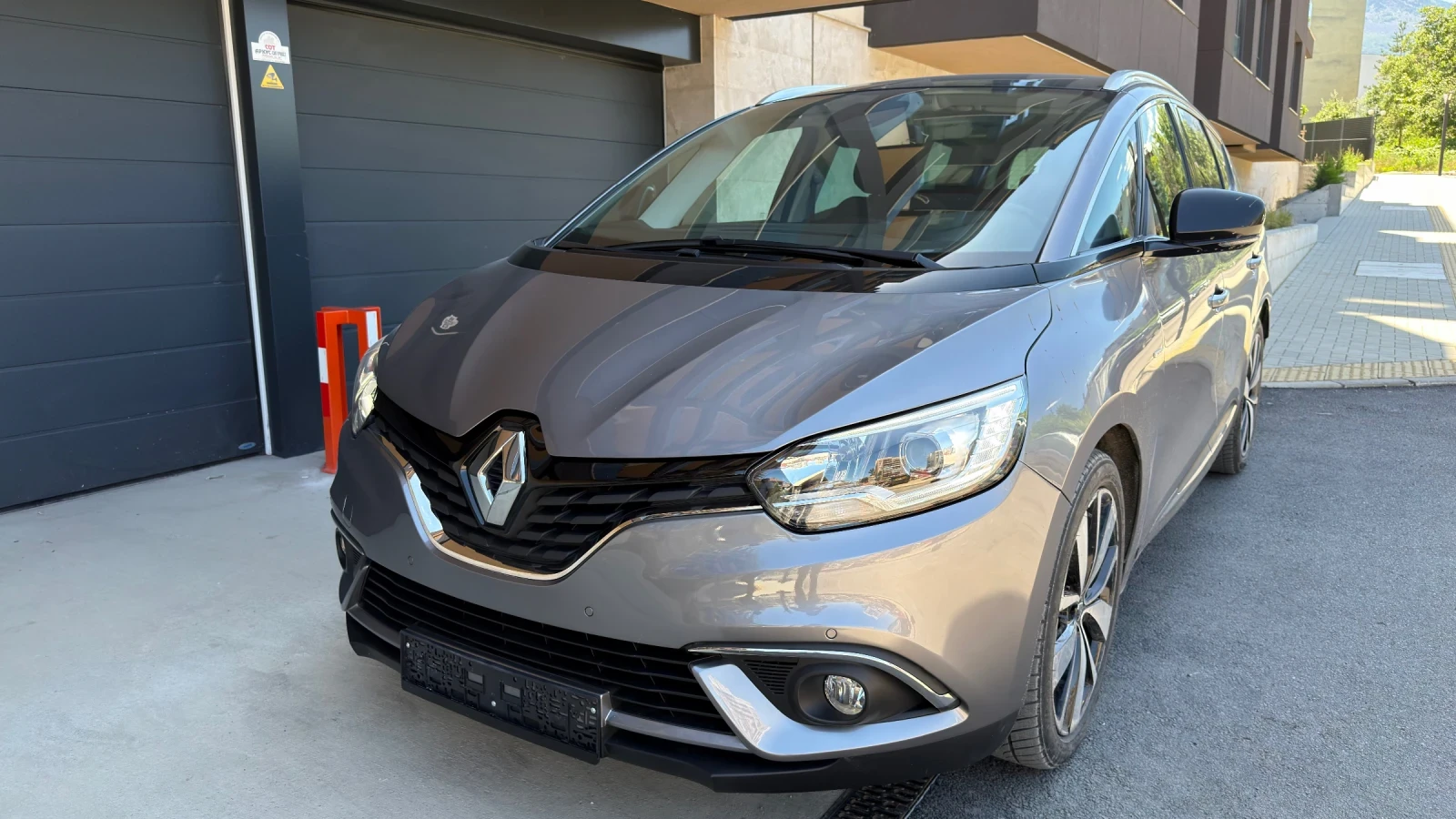 Renault Grand scenic 1.7DCI/7 МЕСТЕН/TOP, снимка 3 - Автомобили и джипове - 54914064