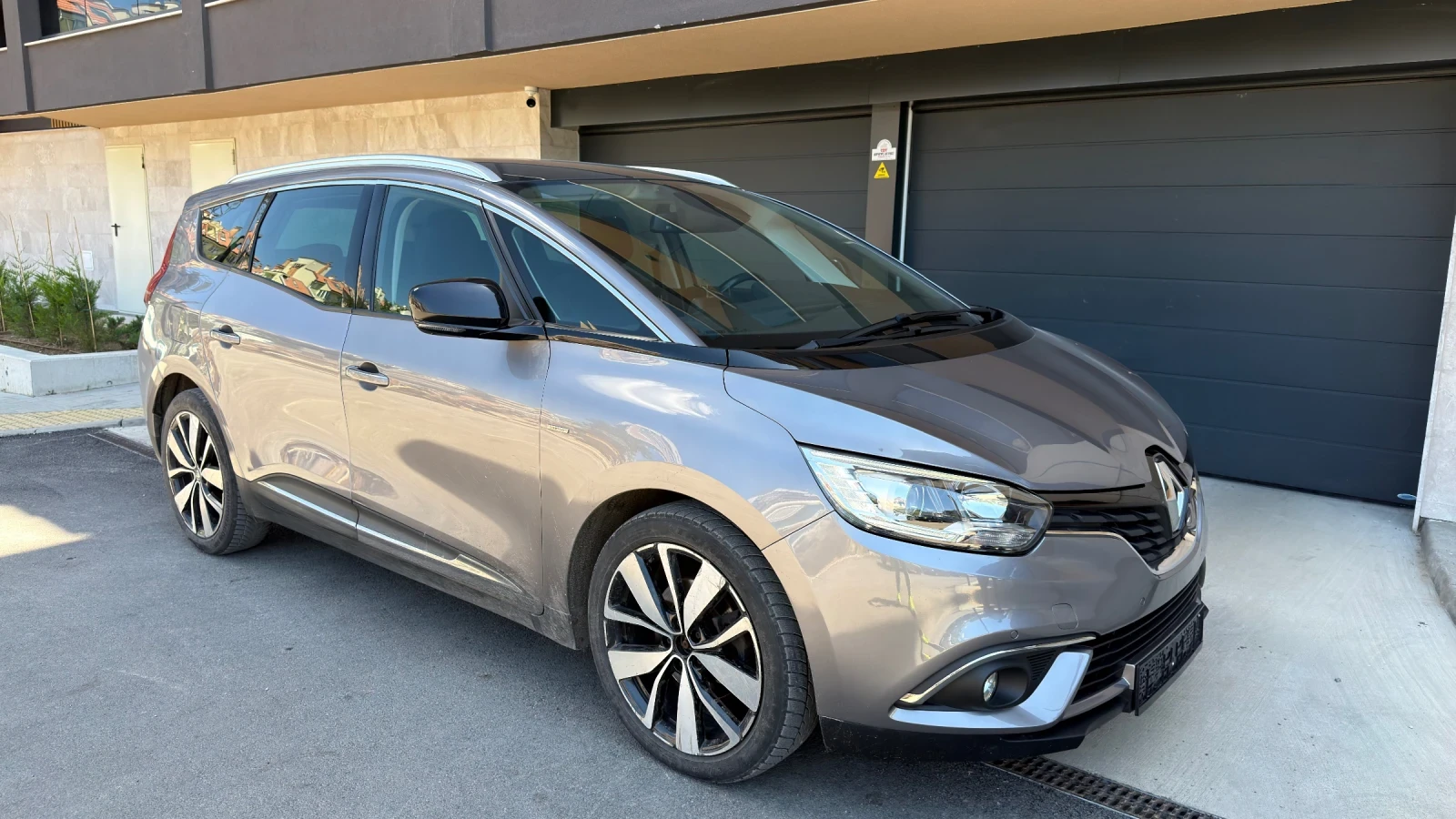 Renault Grand scenic 1.7DCI/7 МЕСТЕН/TOP, снимка 7 - Автомобили и джипове - 54914064