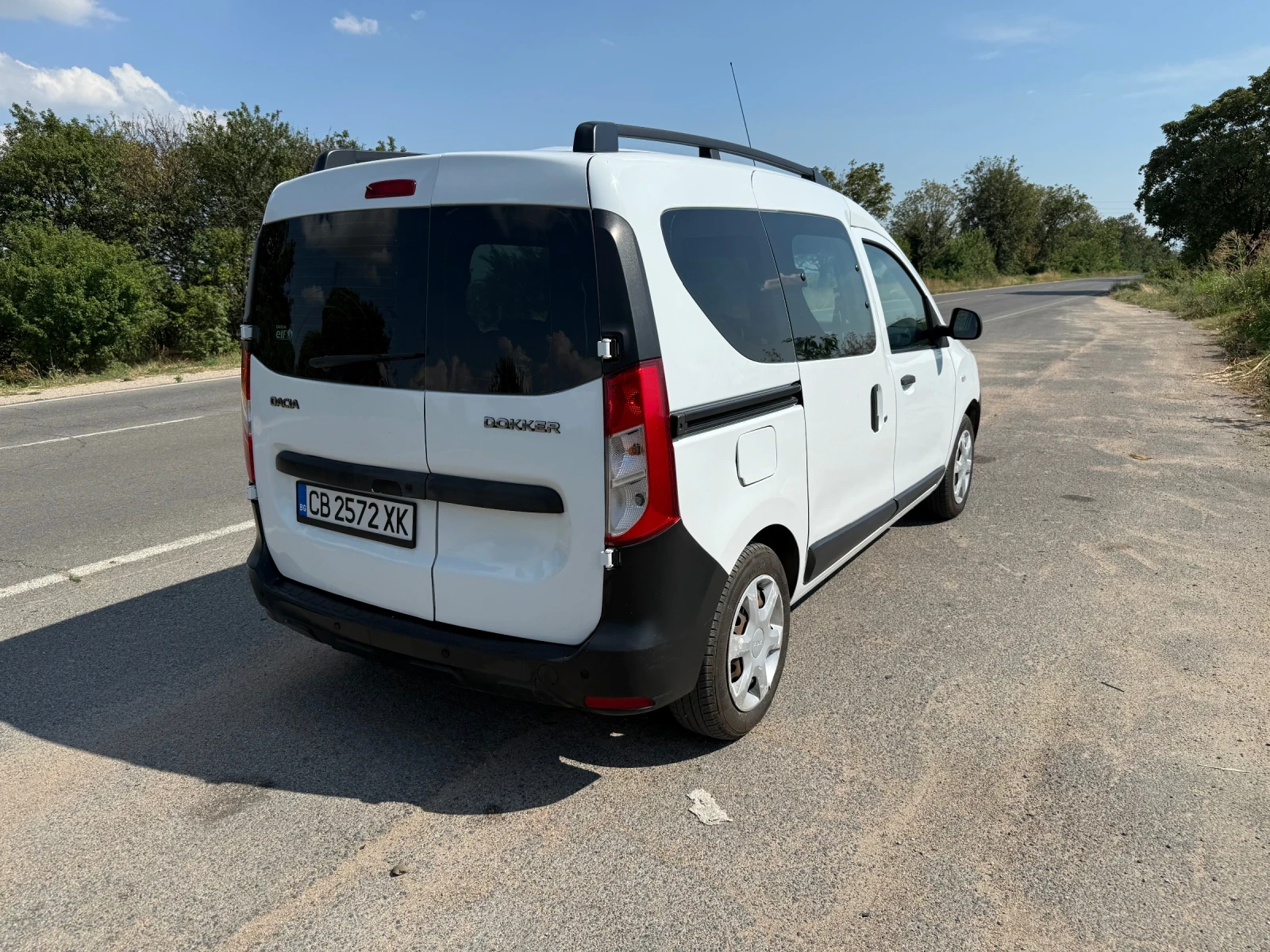 Dacia Dokker 1.6 85 lpg, снимка 4 - Автомобили и джипове - 55378023