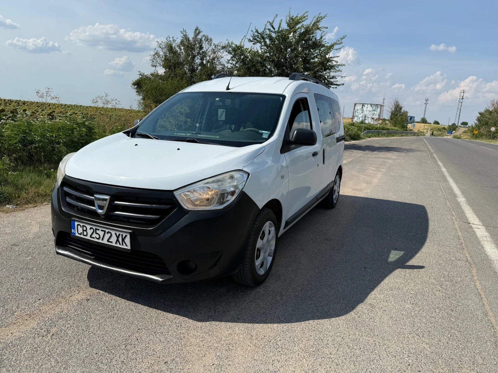 Dacia Dokker 1.6 85 lpg, снимка 5 - Автомобили и джипове - 55378023