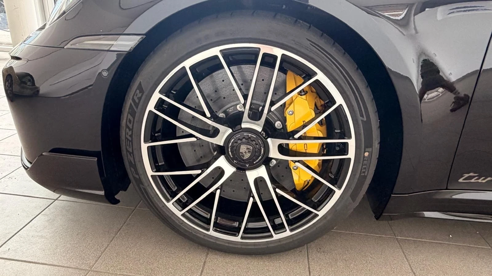 Porsche 911 992.2 TURBO S CABRIO LIFT-SYSTEM KERAMIK BURMESTER, снимка 4 - Автомобили и джипове - 55645452