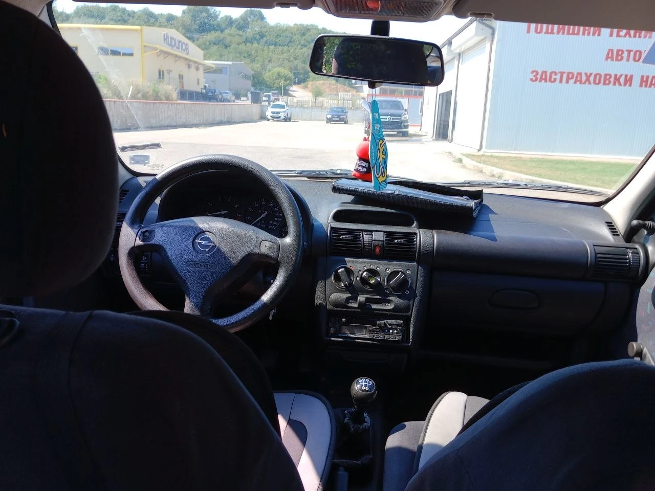 Opel Corsa 16V, снимка 8 - Автомобили и джипове - 55656198