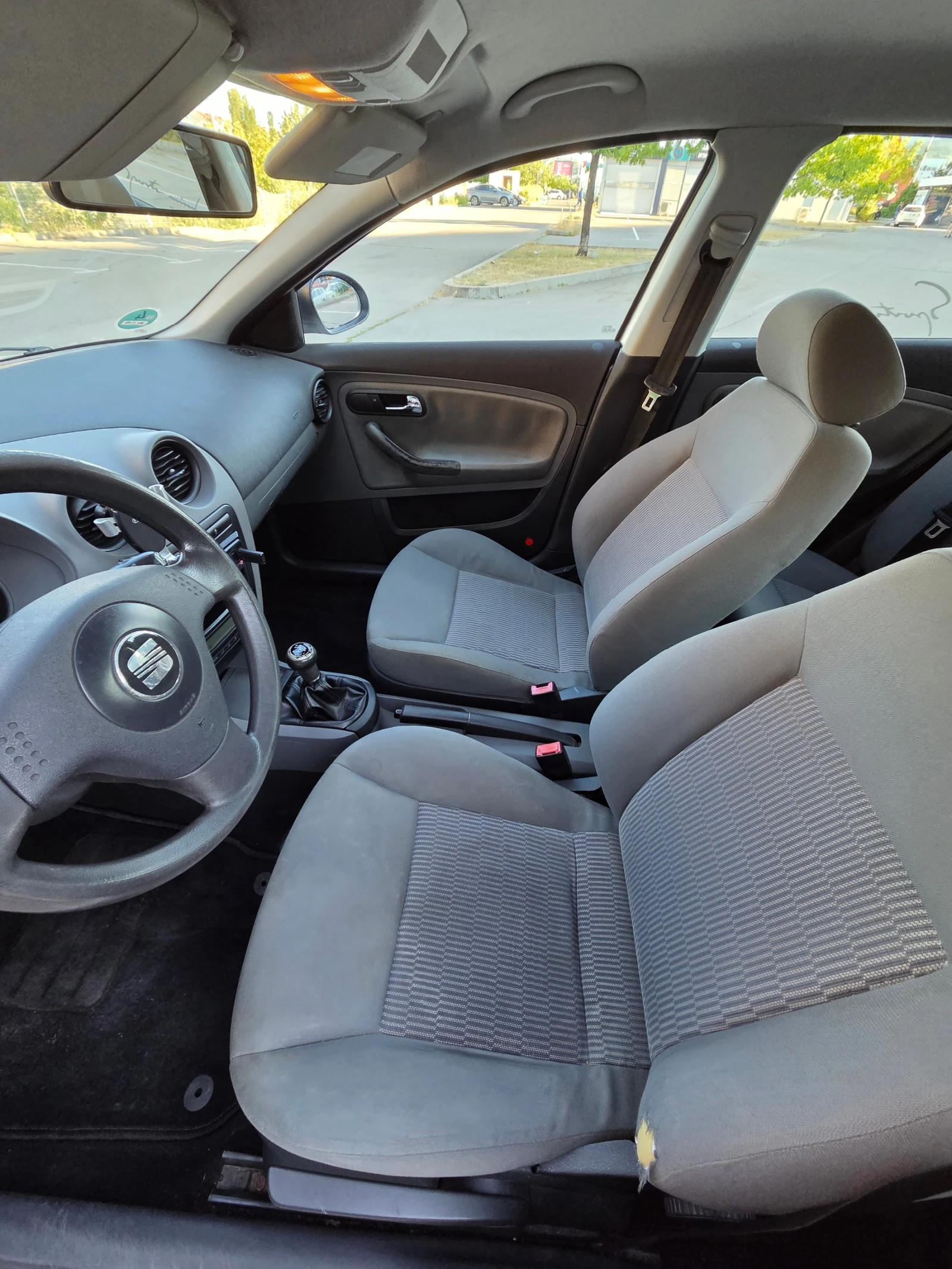Seat Ibiza 1.4 16V, снимка 12 - Автомобили и джипове - 55730510