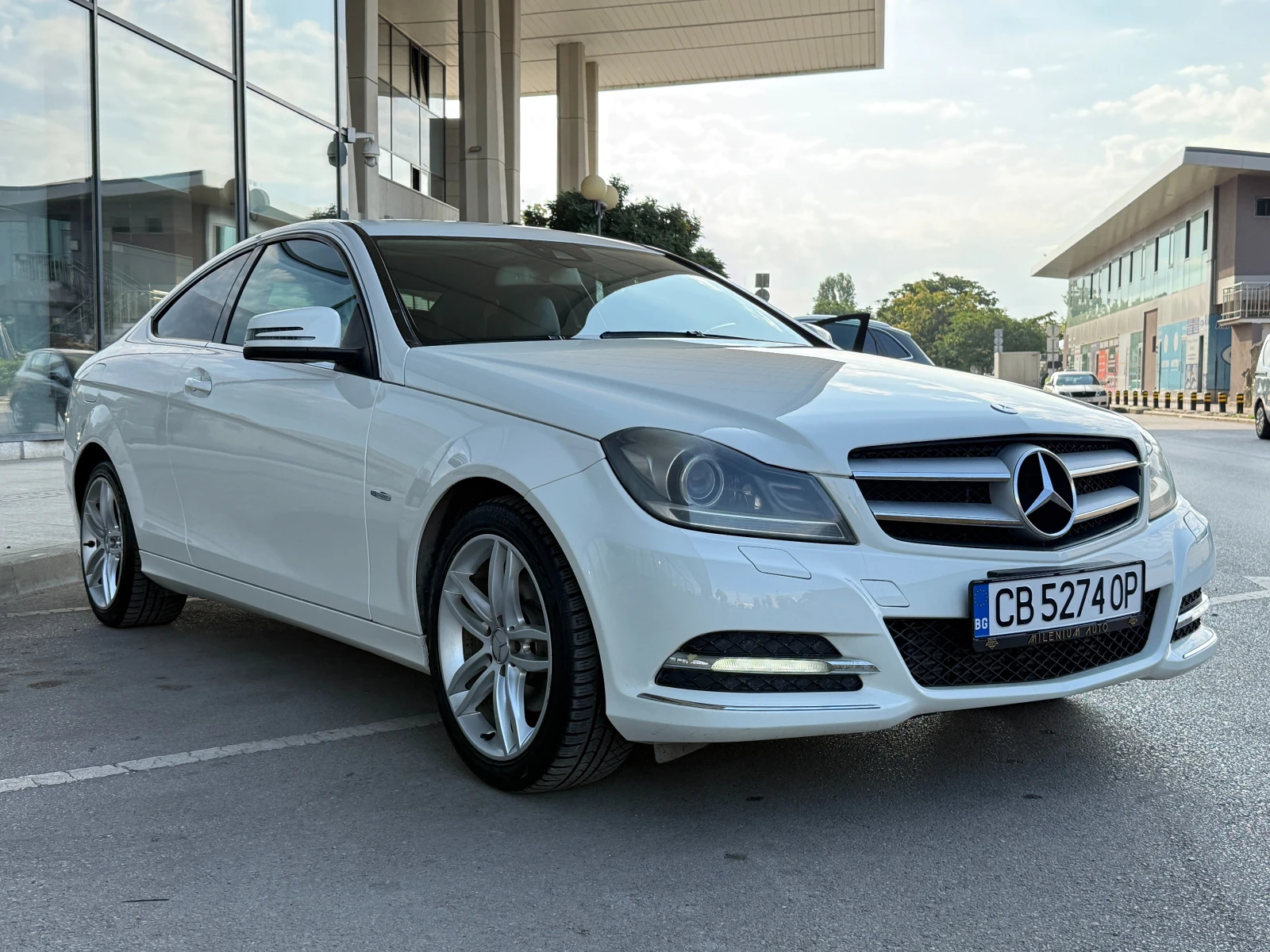 Mercedes-Benz C 220 CDI 6 МЕСЕЦА ГАРАНЦИЯ/2.2CDI 170к.с Coupe/Facelift, снимка 6 - Автомобили и джипове - 55832218