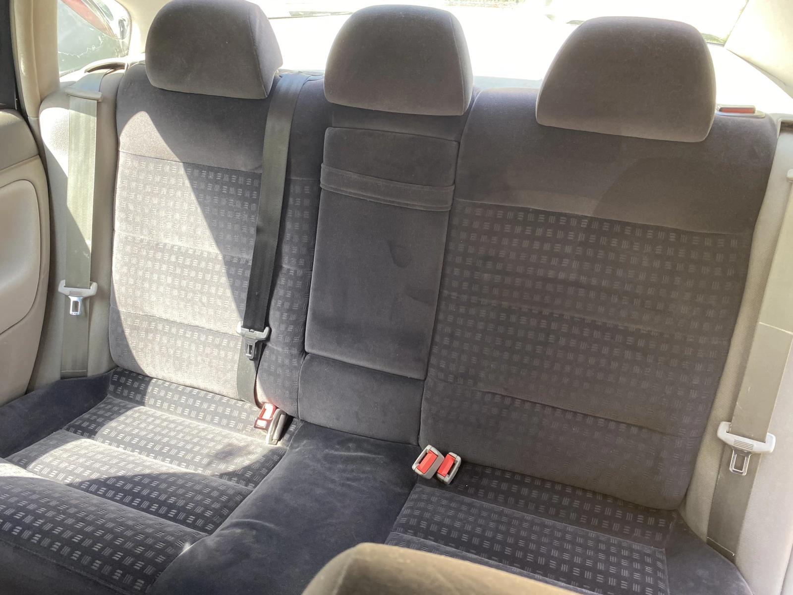 VW Passat 1.8t, снимка 10 - Автомобили и джипове - 55879246