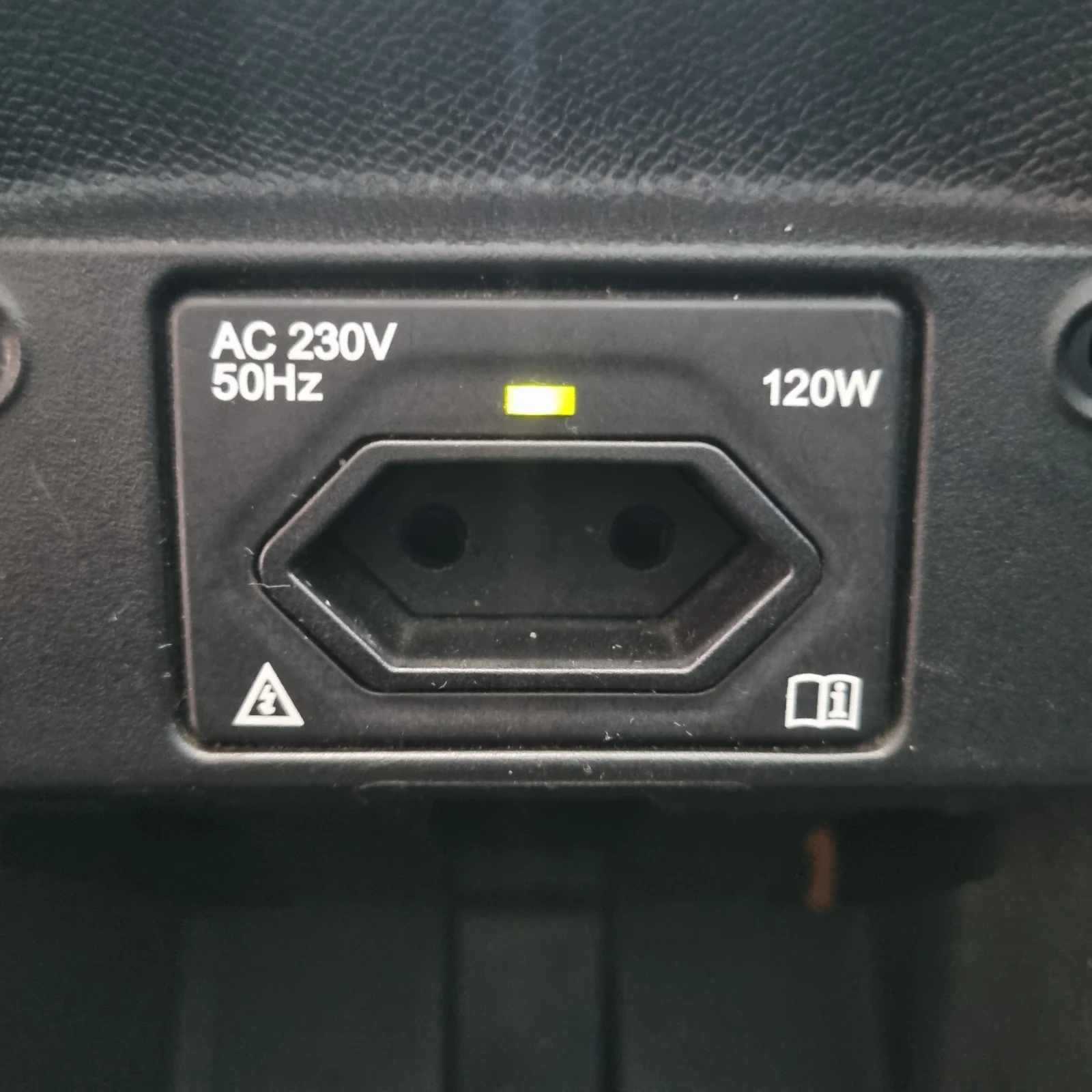 Peugeot 308 2.0 HDI 150 k.s., снимка 12 - Автомобили и джипове - 56486506