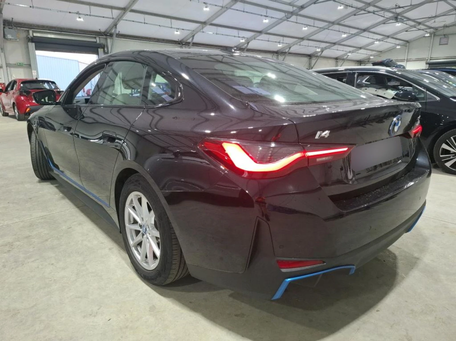 BMW i4 eDrive40 Leather LED Navi  97.33% SoH | Mobile.bg � ����������� 4