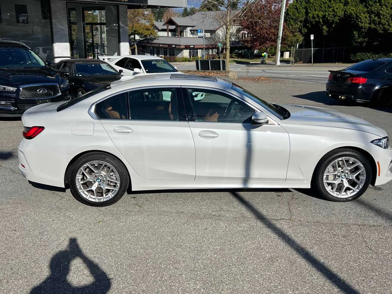 BMW 330 * xDrive * CARFAX * ����� �� ����������� | Mobile.bg � ����������� 3