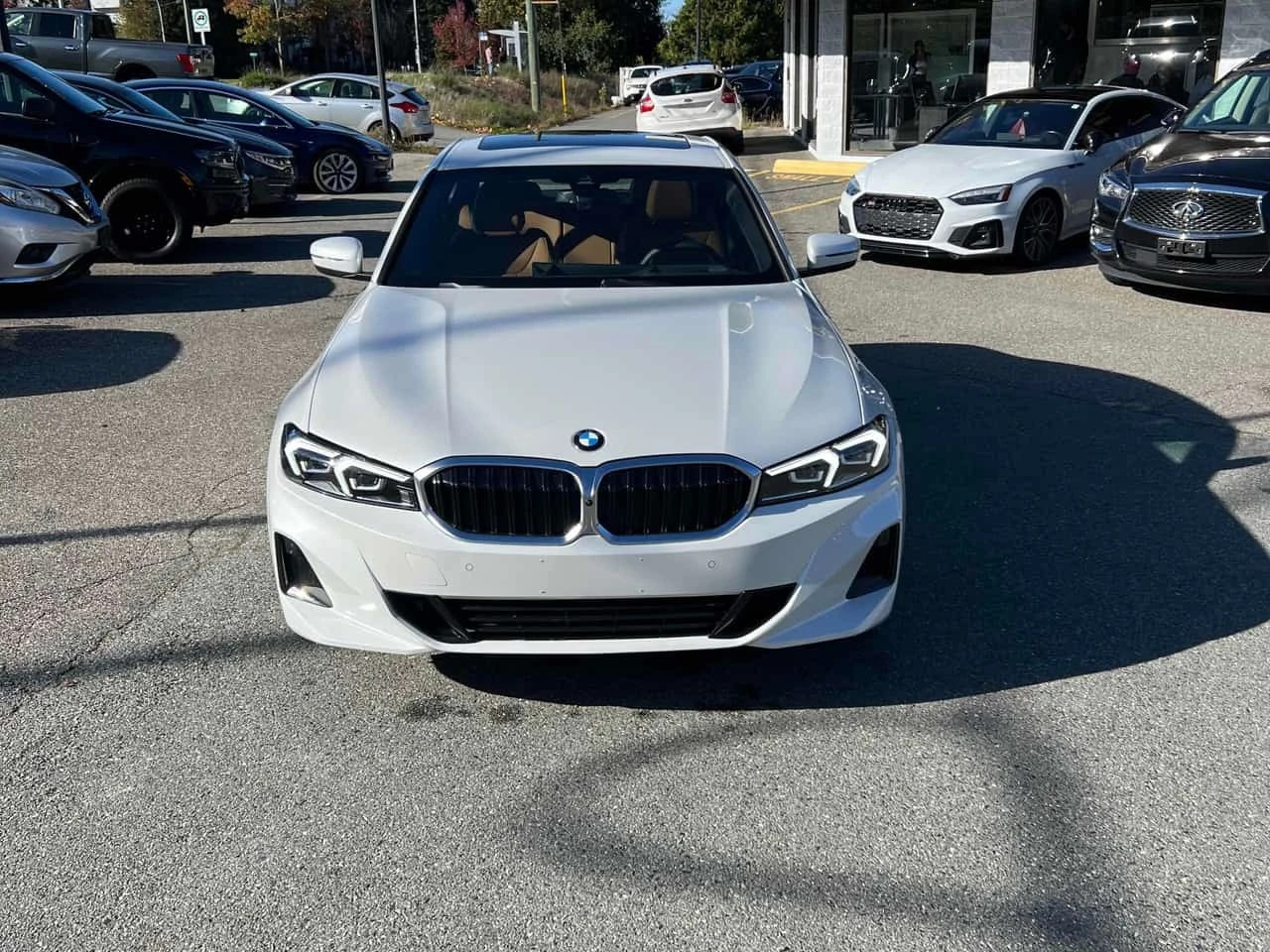 BMW 330 * xDrive * CARFAX * ����� �� ����������� | Mobile.bg � ����������� 6