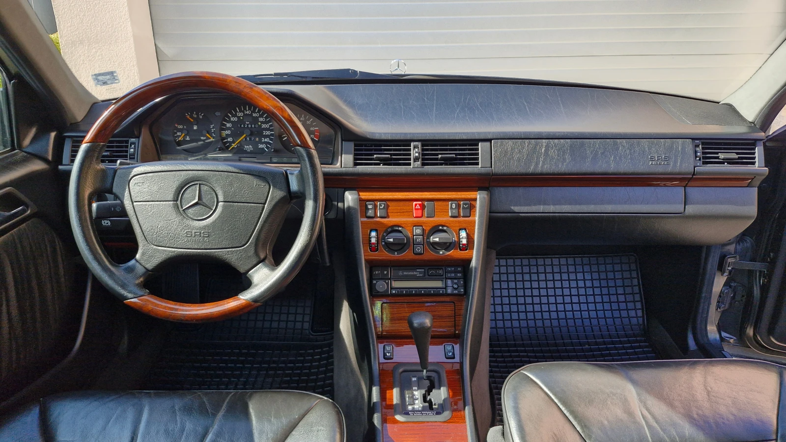 Mercedes-Benz 124 400E / E420, снимка 6 - Автомобили и джипове - 56663478