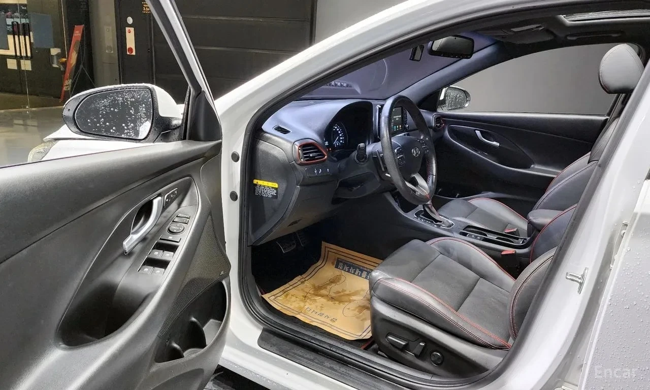 Hyundai I30 * 1.6 Turbo * , снимка 11 - Автомобили и джипове - 56726438