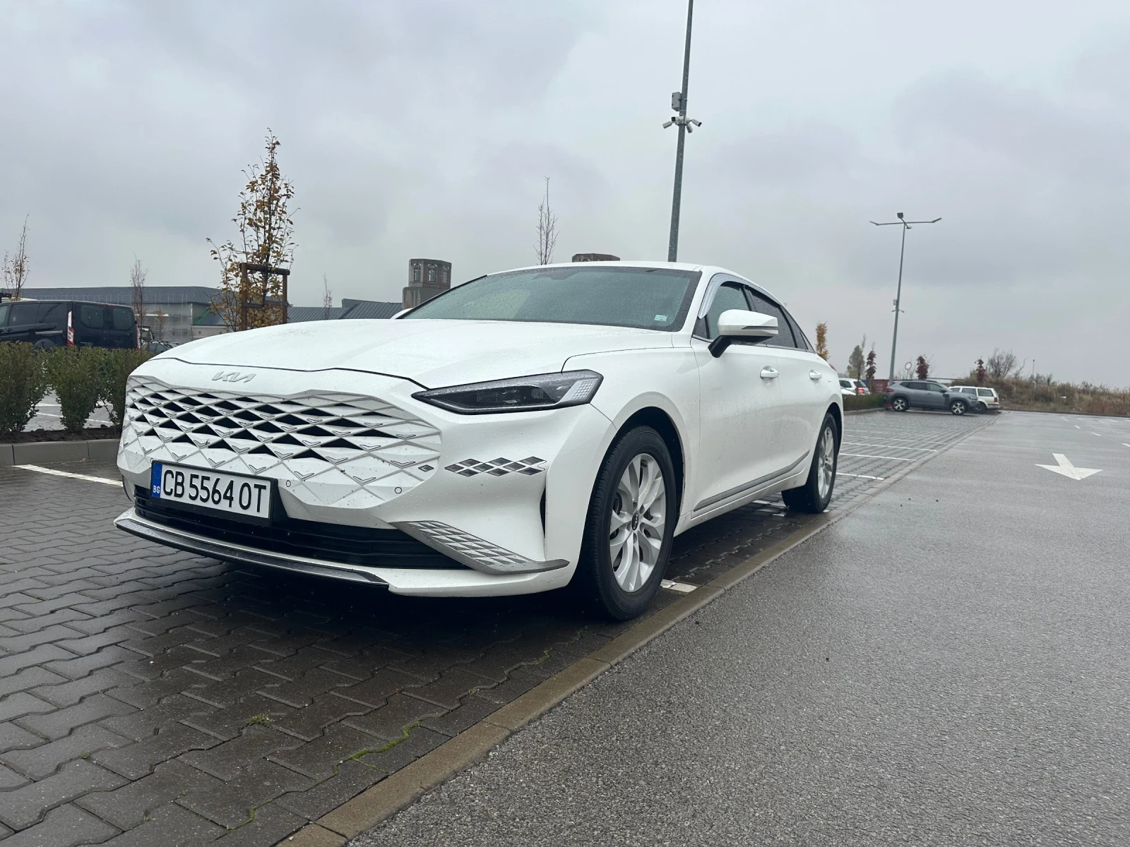 Kia K8 3.5 LPi, снимка 2 - Автомобили и джипове - 56737638