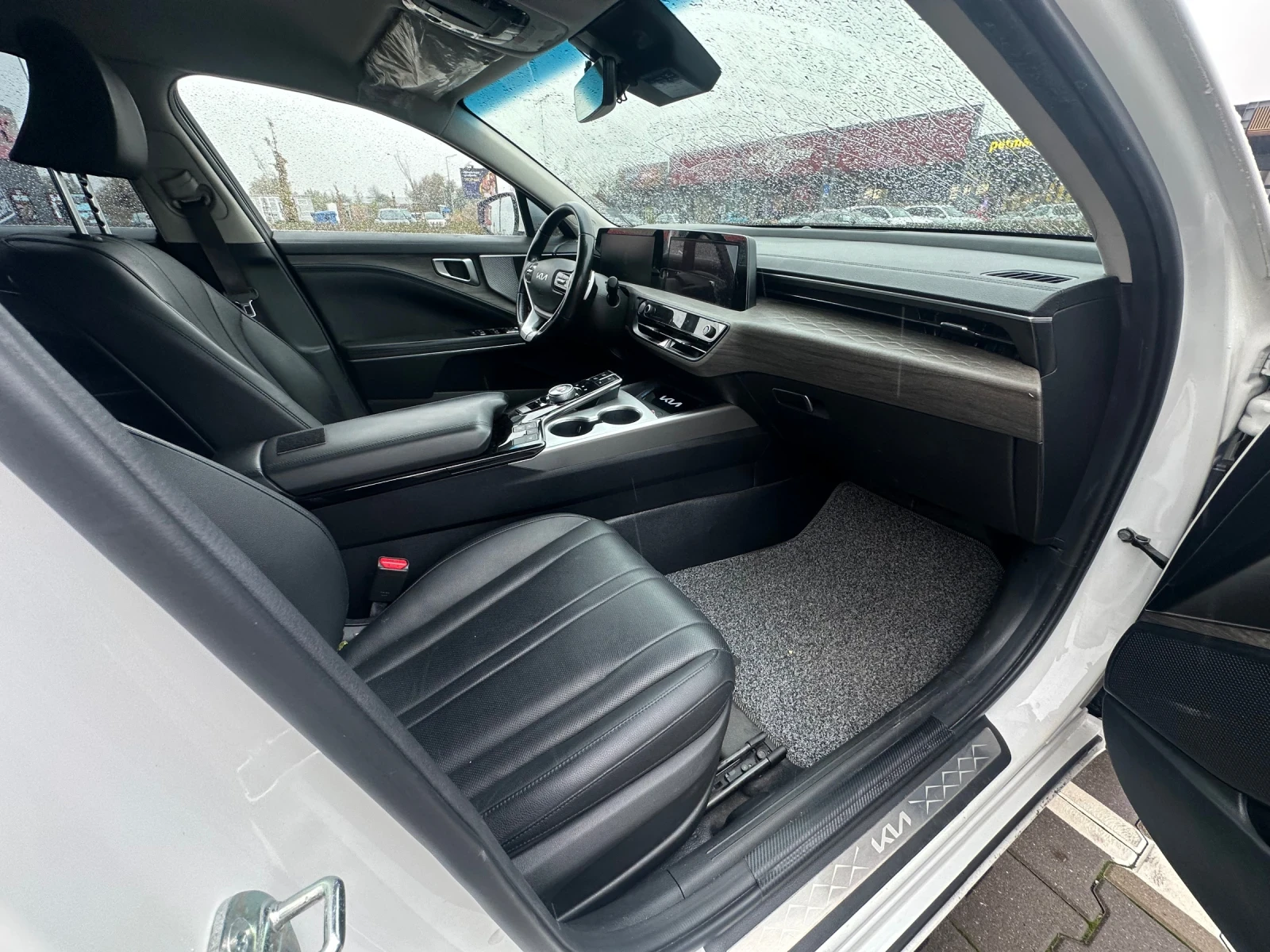 Kia K8 3.5 LPi, снимка 9 - Автомобили и джипове - 56737638