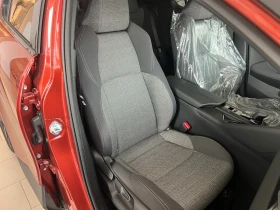 Toyota C-HR Club Bi-tone, снимка 7